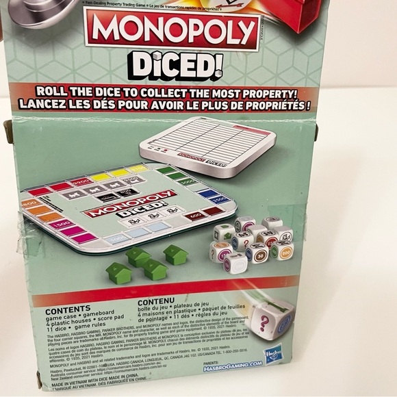 Hasbro Monopoly Diced Fast Paced Dice Game - Picture 11 of 11